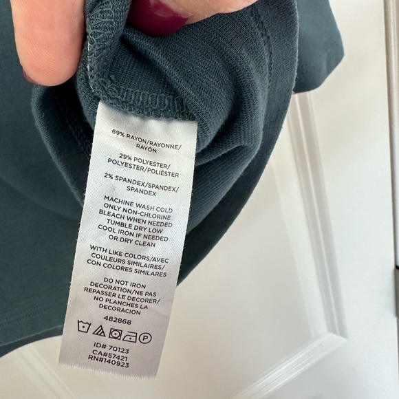 Loft top size small - Picture 2 of 4